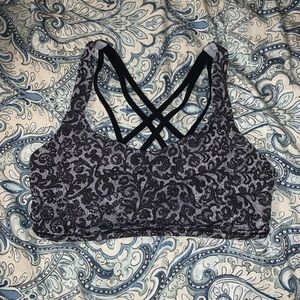 Lululemon medium support sport bra